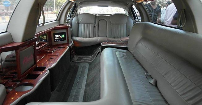 Novato 6 Passenger Stretch Limousine Interior